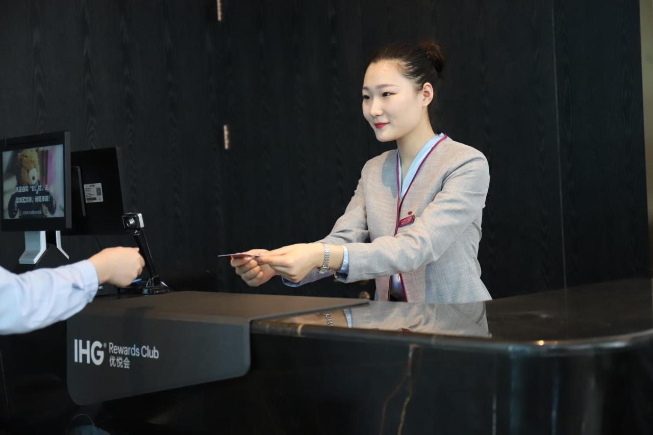 Hotel Crowne Plaza Hongqiao By Ihg